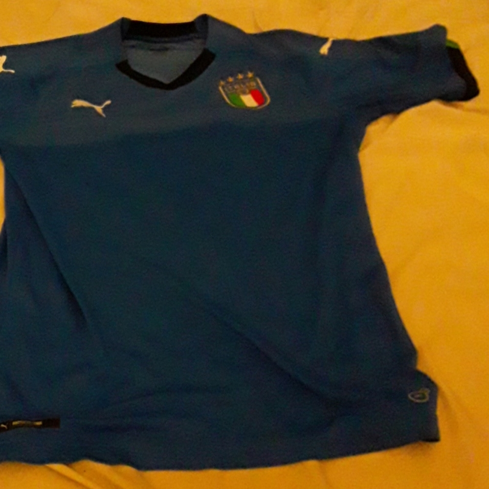2018 Italy home soccer Jersey